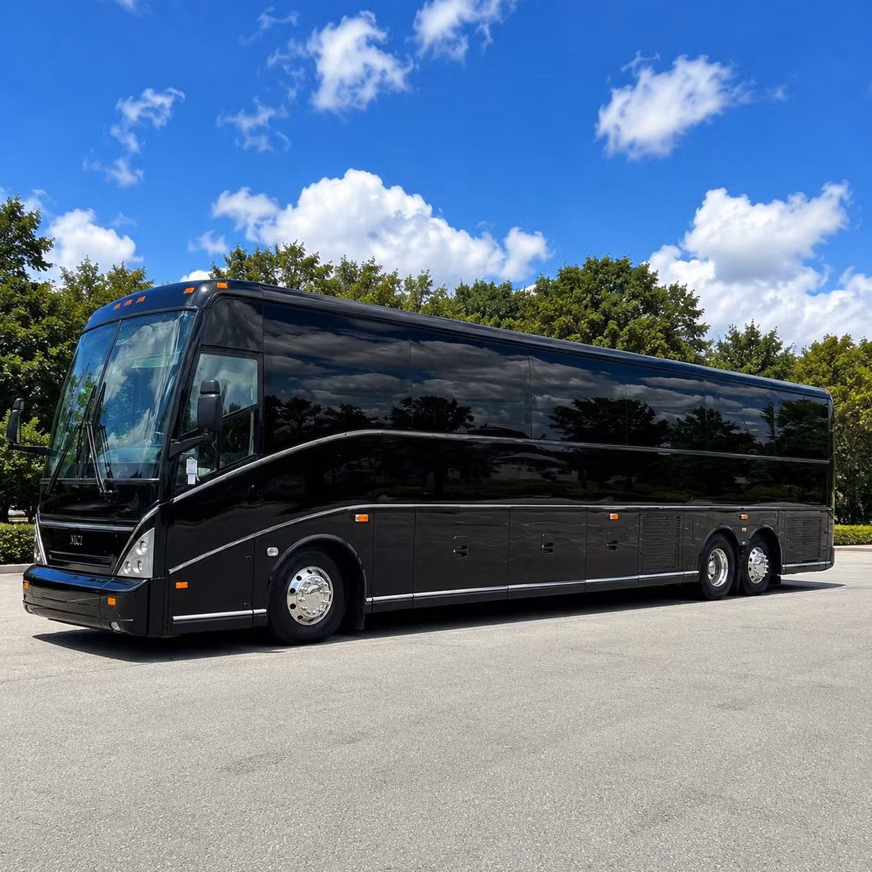 airport transfer shuttles between carlsbad and san diego international airport
