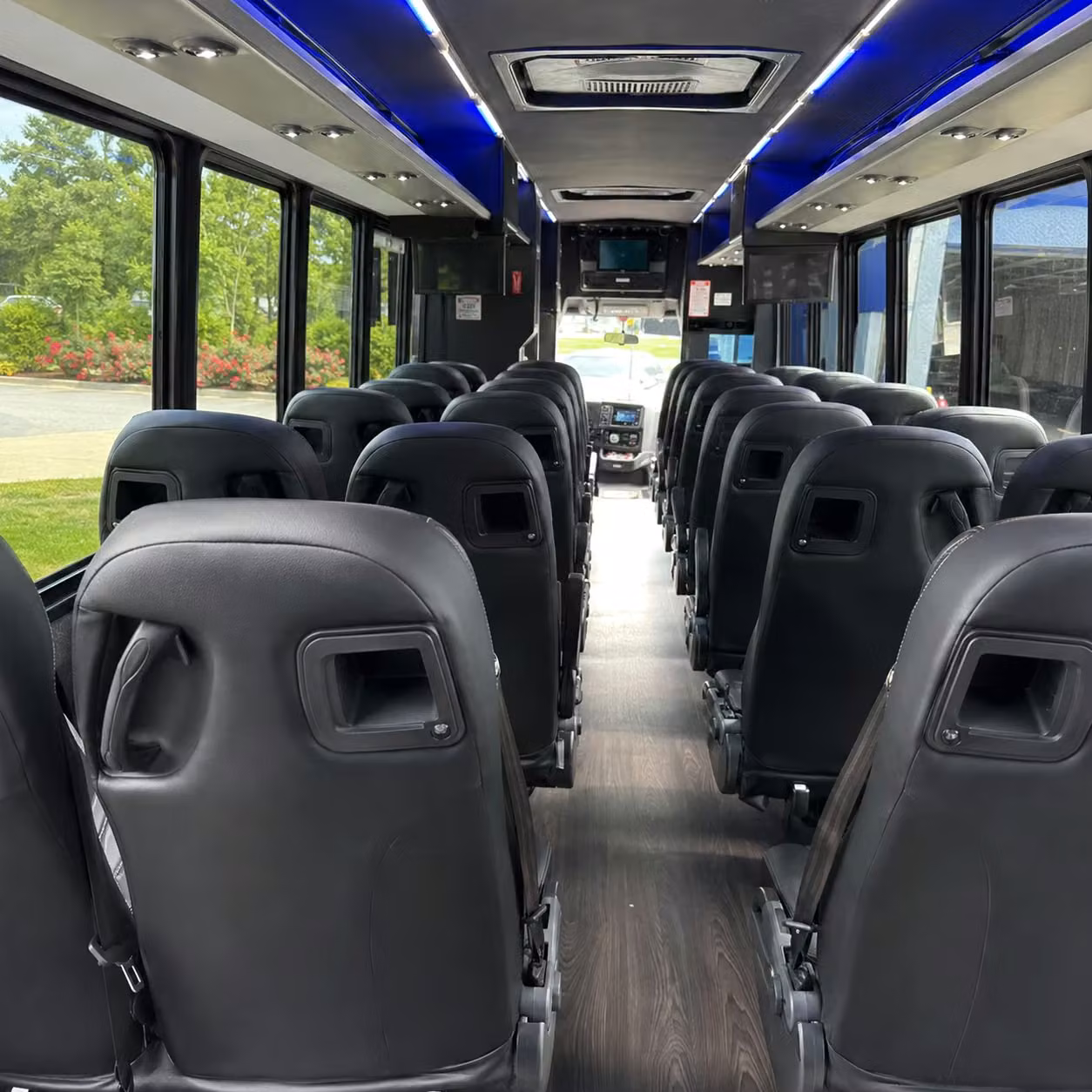 carlsbad 28 passenger minibus rental