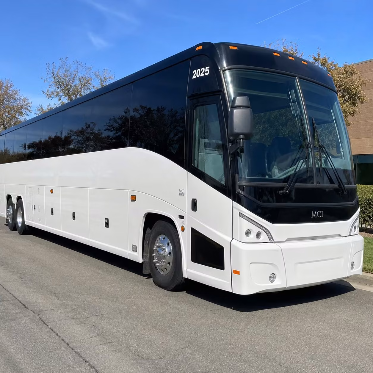 charterbusrentalcarlsbadca com can help you reach humphreys concerts by the bay and the observatory