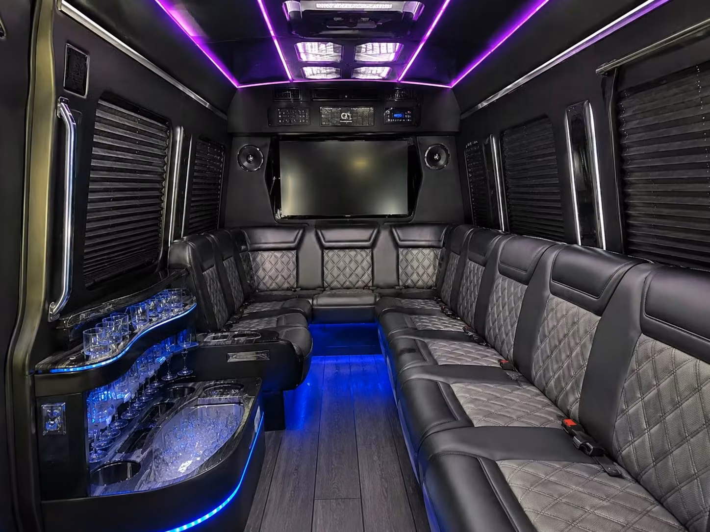hotel shuttle loops for carlsbad wedding weekends